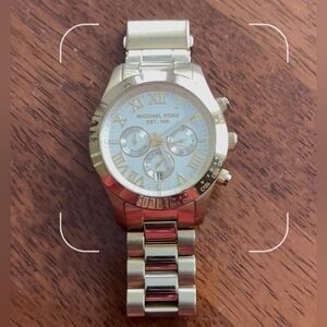 Michael Kors Stainless Steel Watch w/ extra pins & links to resize needs battery
